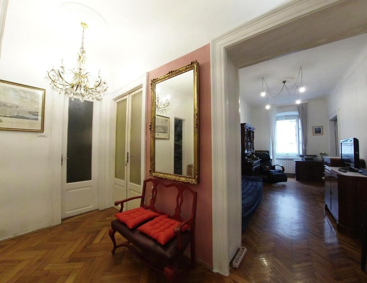 Casa Antica - Historical Apartment In Old City Center Триест Екстериор снимка