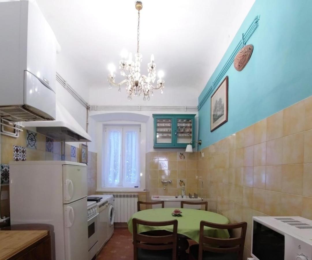 Casa Antica - Historical Apartment In Old City Center Триест Екстериор снимка