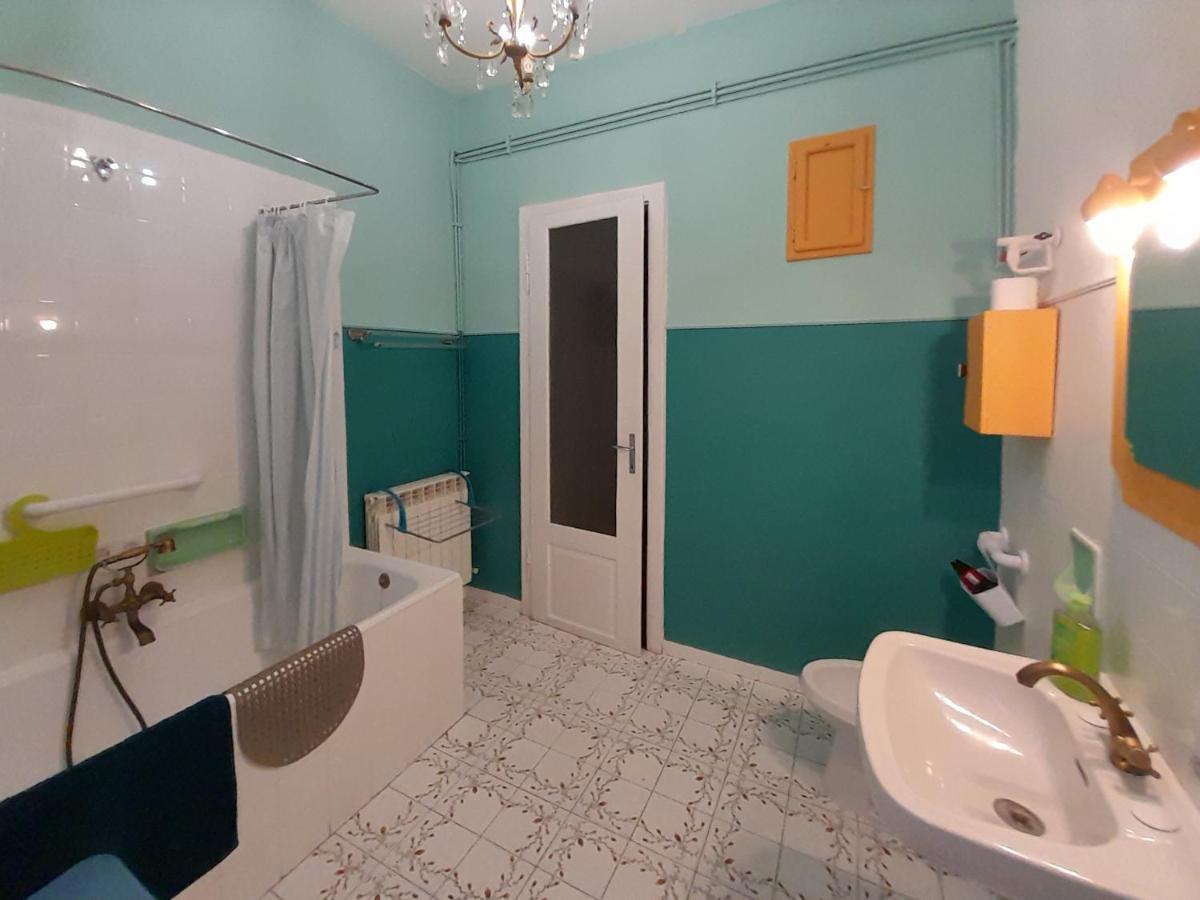 Casa Antica - Historical Apartment In Old City Center Триест Екстериор снимка