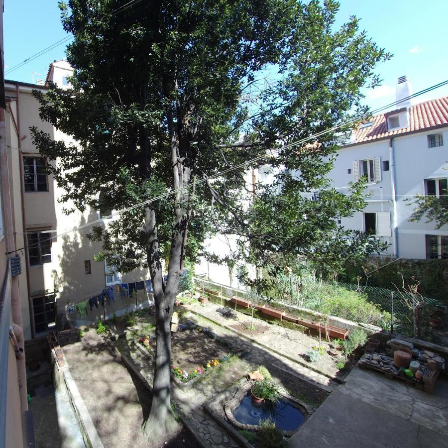 Casa Antica - Historical Apartment In Old City Center Триест Екстериор снимка