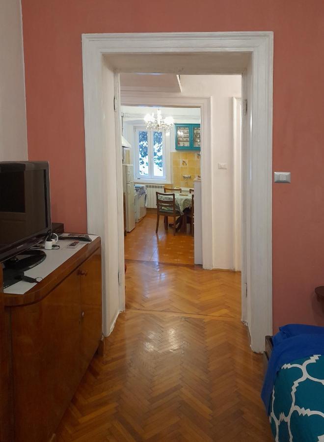 Casa Antica - Historical Apartment In Old City Center Триест Екстериор снимка