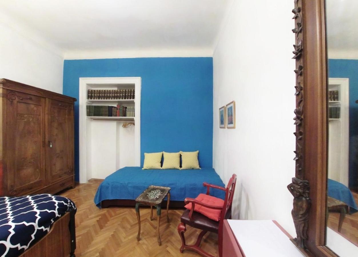 Casa Antica - Historical Apartment In Old City Center Триест Стая снимка