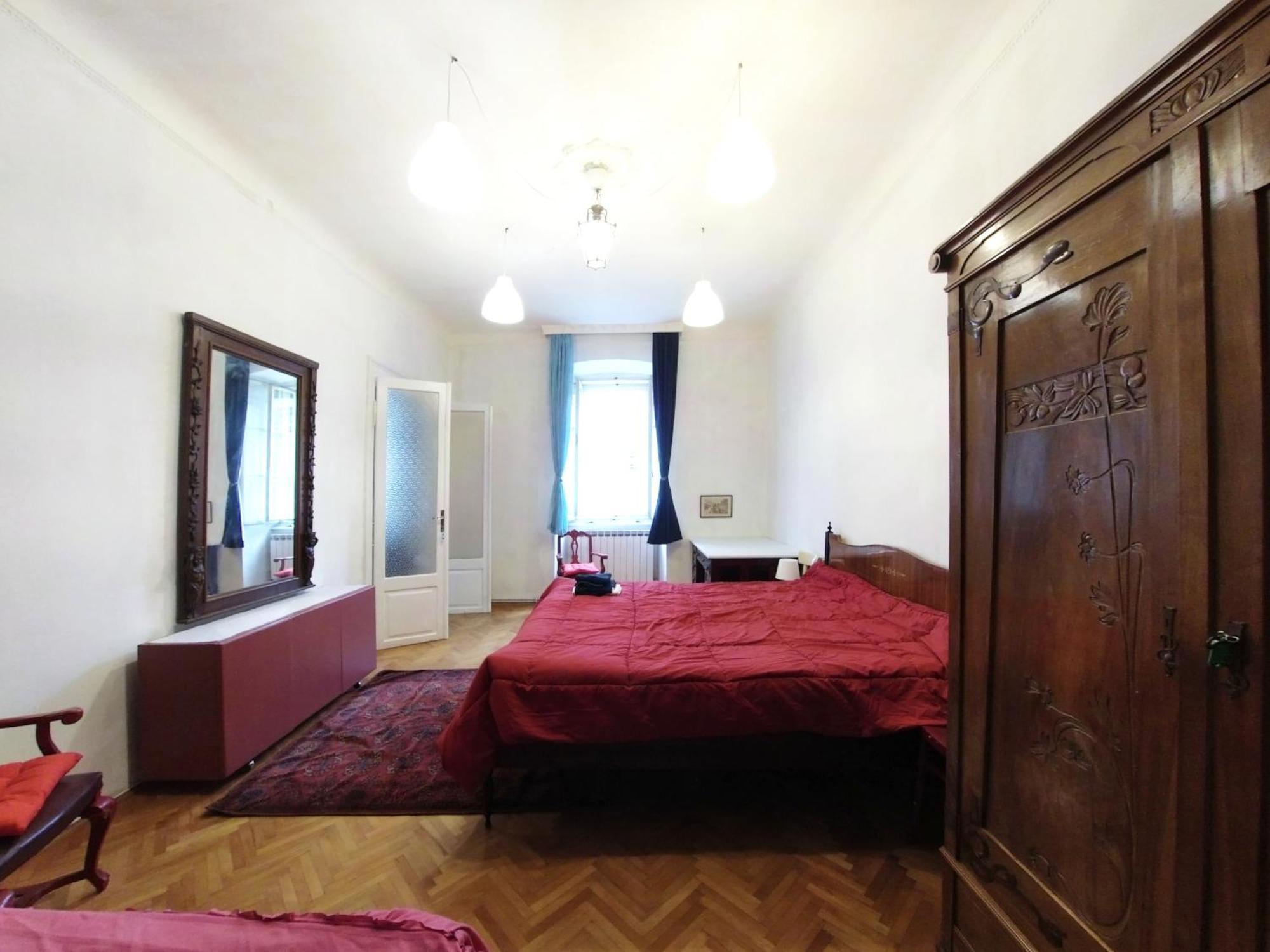 Casa Antica - Historical Apartment In Old City Center Триест Стая снимка
